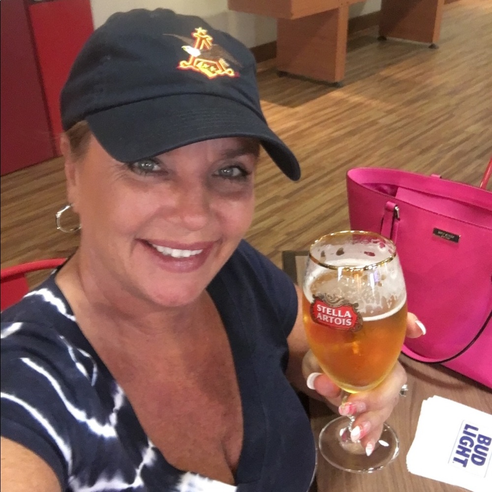Meet your Posher, Dawn